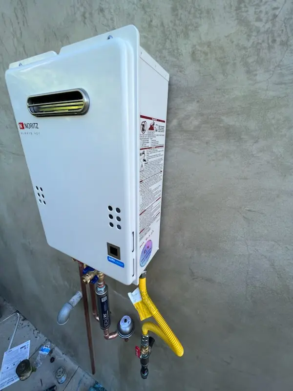 Tankless water heater installation for Pinewood Vista homes